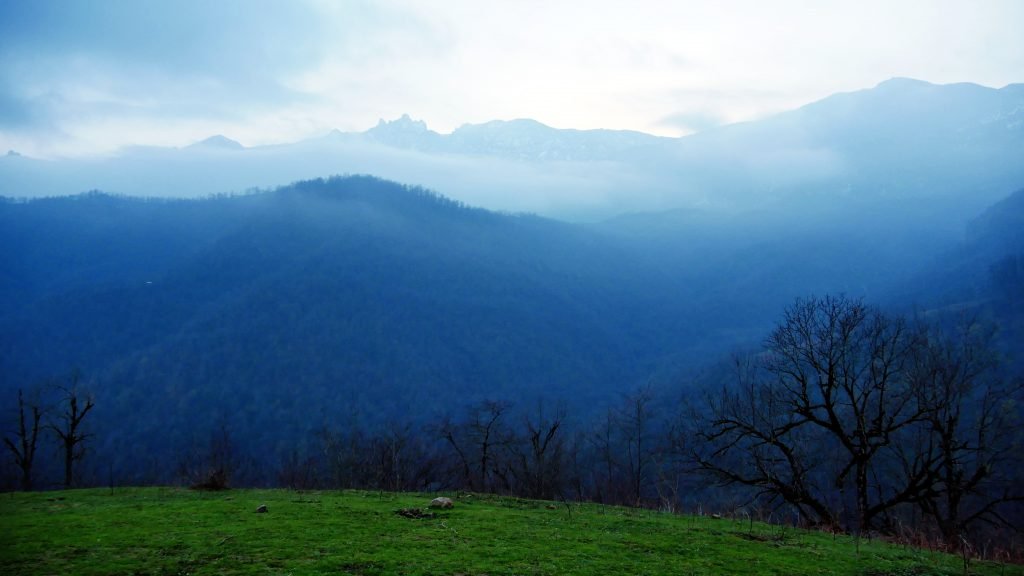 ahalman-IranMountains fedora wallpaper